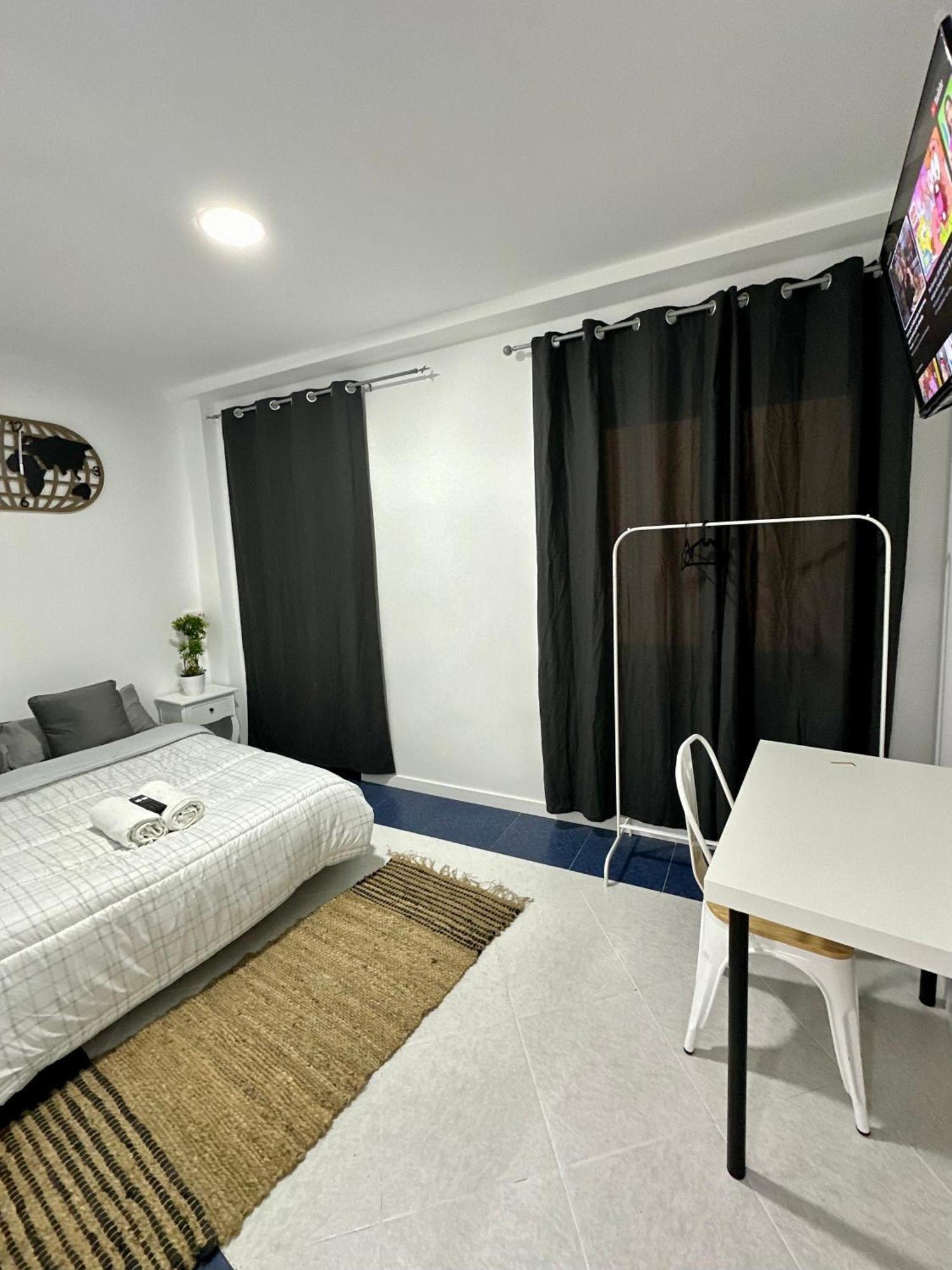 מדריד Rooms Mediavilla מראה חיצוני תמונה
