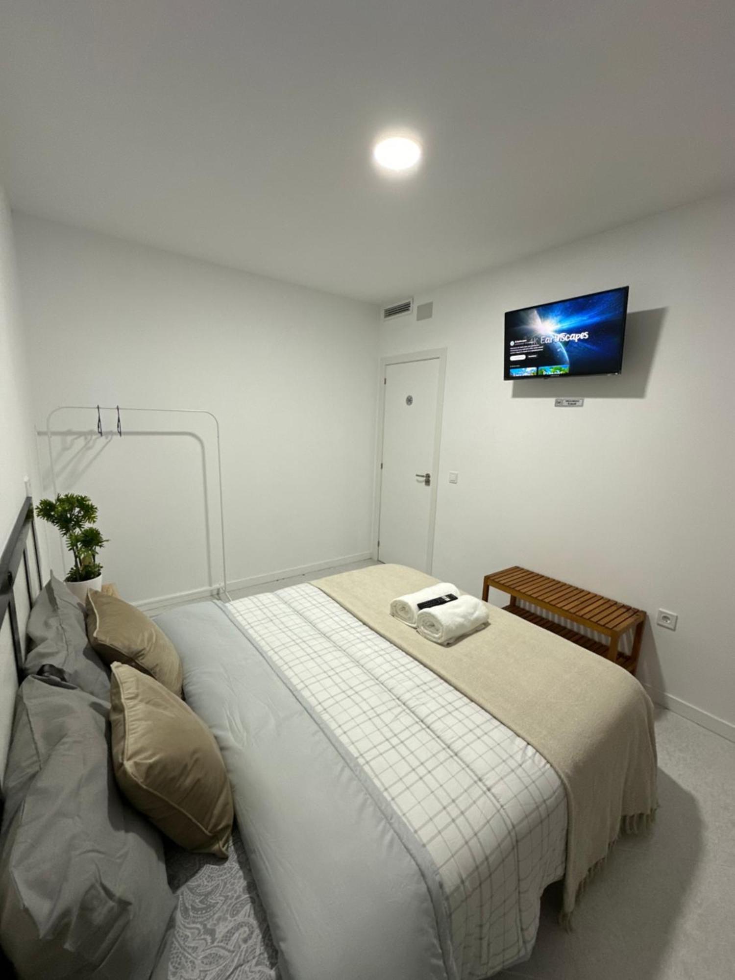 מדריד Rooms Mediavilla מראה חיצוני תמונה