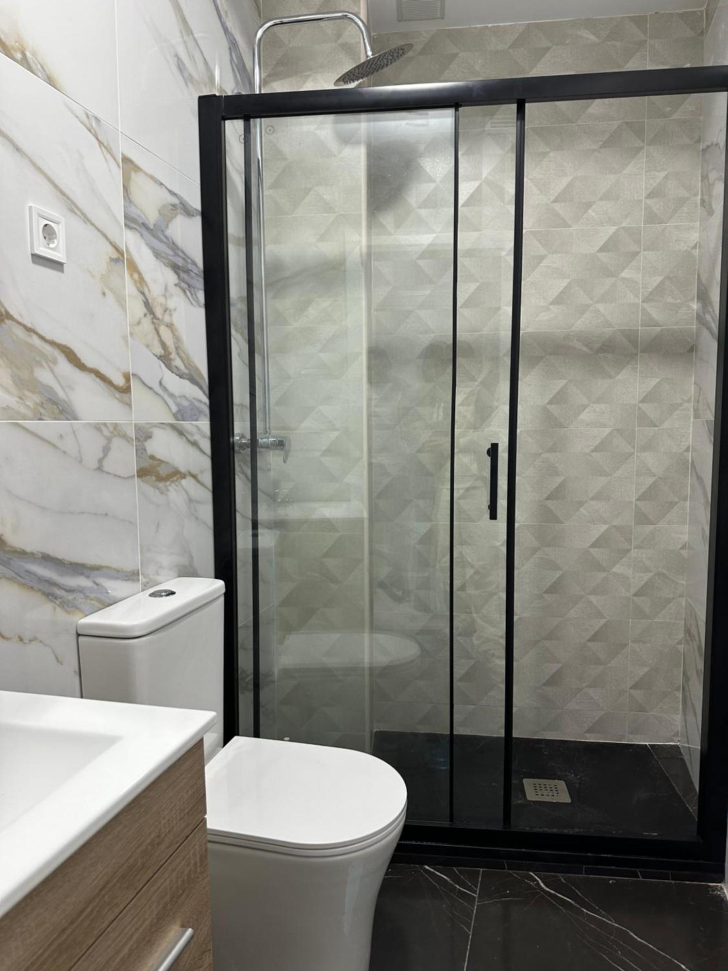 מדריד Rooms Mediavilla מראה חיצוני תמונה