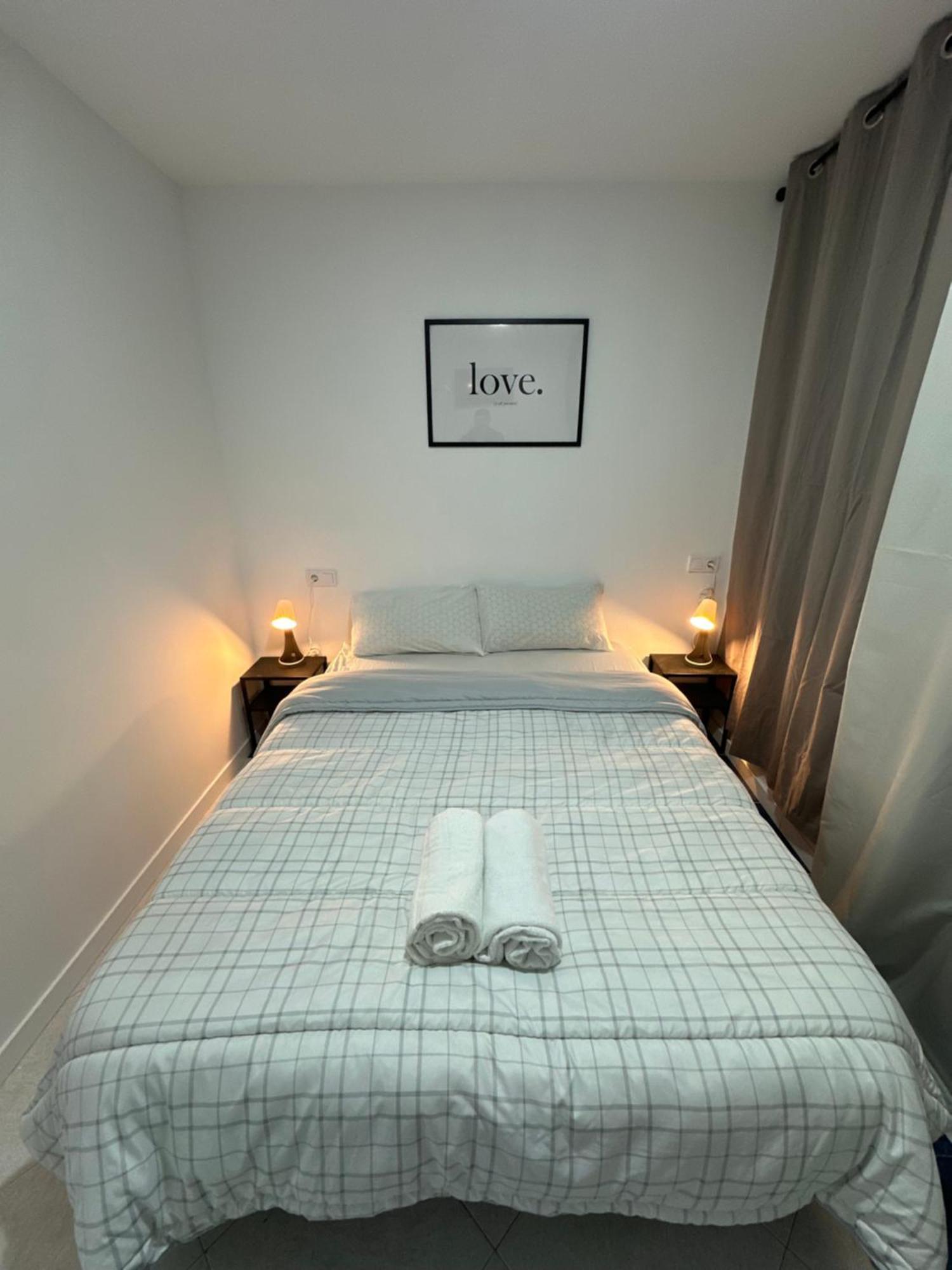 מדריד Rooms Mediavilla מראה חיצוני תמונה
