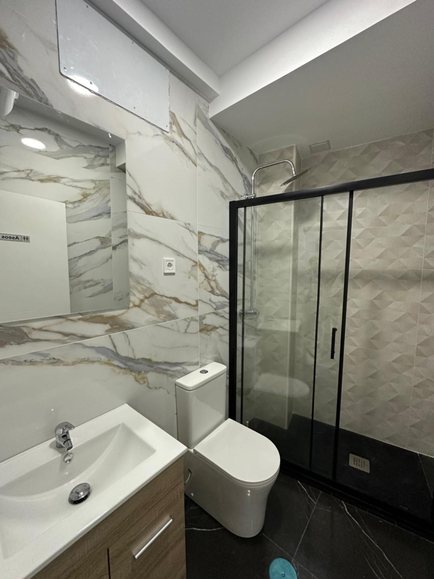מדריד Rooms Mediavilla מראה חיצוני תמונה